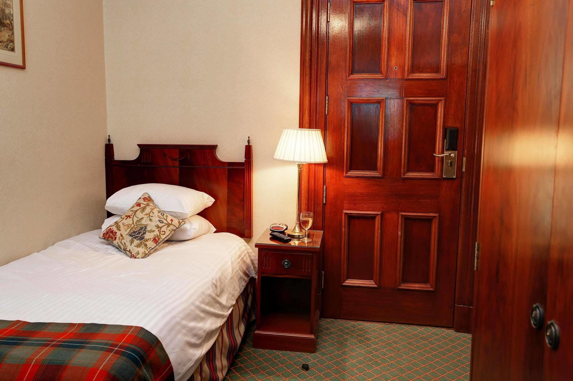 Best Western Cartland Bridge Hotel Lanark Phòng bức ảnh